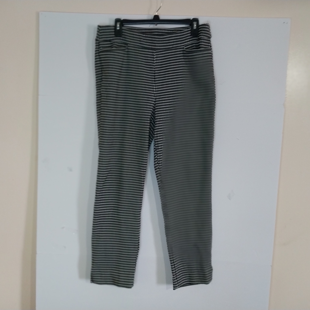 CHICO'S Black and White Striped High Rise Dres Jeans